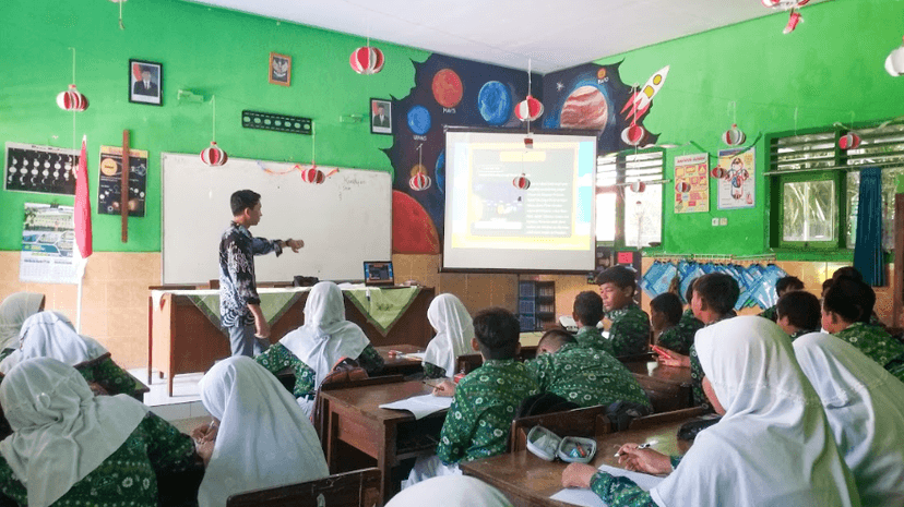 Alwi, Suara Anak Desa untuk Perubahan Sosial